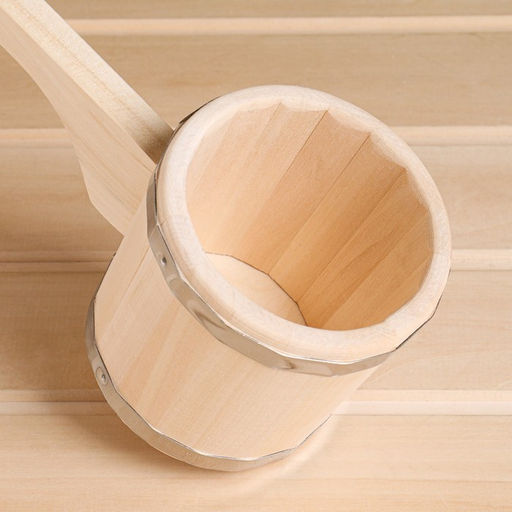 Ковш - черпак для бани и сауны «Емеля», 500 мл, липа, нержавеющий обруч, 54 см, «Добропаровъ»