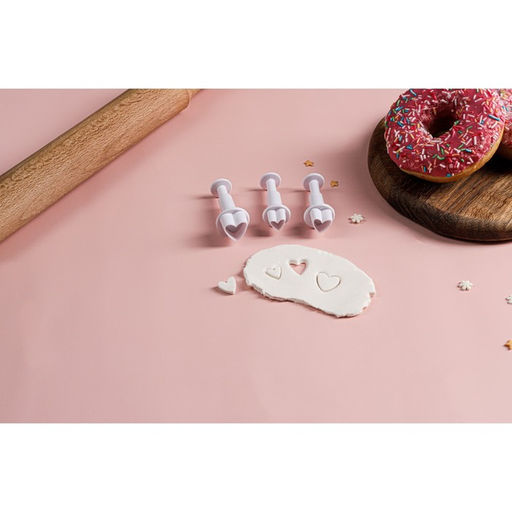 Цена за 3 шт. Плунжеры кондитерские Сердечко, набор 3 шт.: 1.6?1.1 см, 1.4?1 см, 1?1 см, пластик, белые