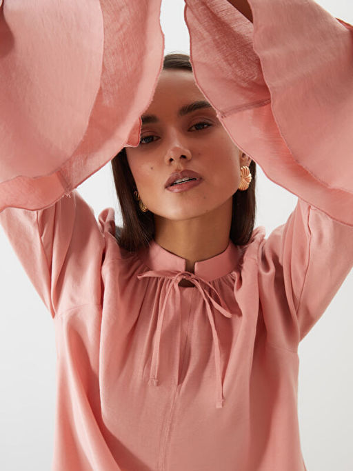 Ba?lamal? Yaka Modal Kar???ml? Kad?n Tunik