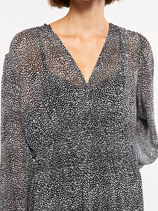 V Yaka Desenli Uzun Kollu ?ifon Elbise