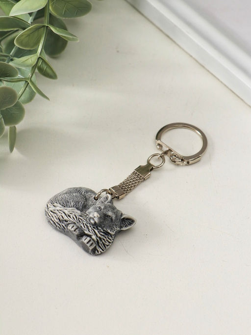 Брелок "Лисенок лежит (барельеф)" 2,4 см