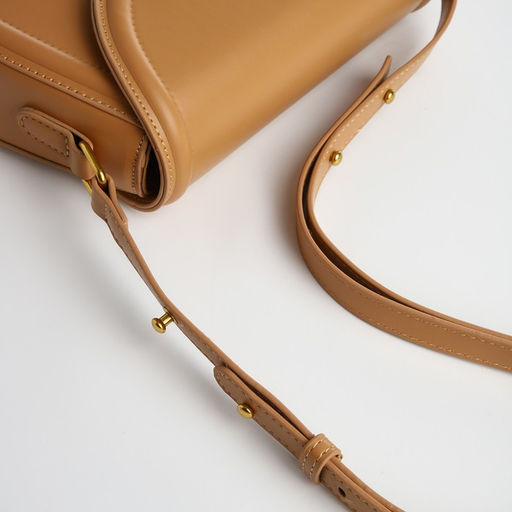 Сумка женская мессенджер TEXTURA на клапане, 23×6×13 см, тёмно-бежевая