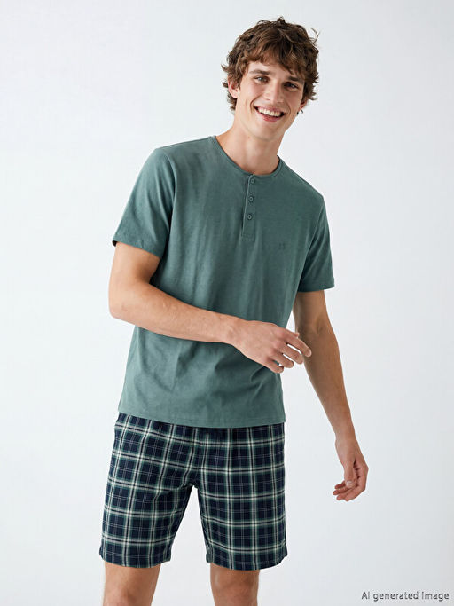 Standart Kal?p Erkek ?ortlu Pijama Tak?m?