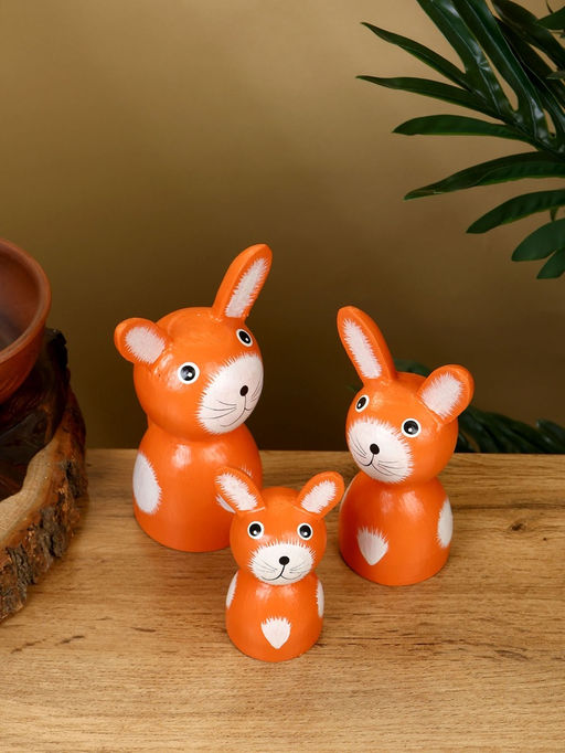 Набор сувенирный Зайки, h=15 см, h=13 см, h=10 см, дерево, оранжевый