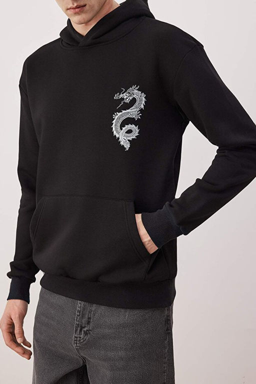 Siyah Regular/Normal Kesim Bask_l_ Kap__onlu Sweatshirt TMNAW26SW00065 - Trendyolmilla фото 2