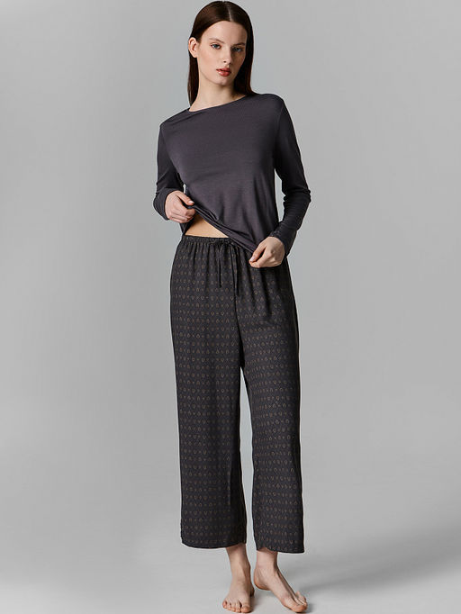Комплект домашний женский серый: джемпер и бриджи - Mark formelle фото 4