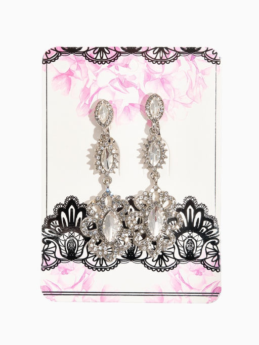 Клипсы для ушей висячие со стразами QF Ажур в стразах, эллипс, цвет белый в серебре