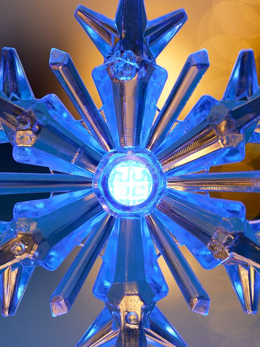Подвеска светодиодная «Ледяная снежинка» 11 см, 1 LED, от батареек LR41×3, свечение RGB