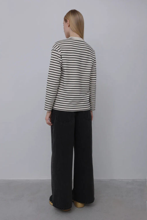 Черно-белый лонгслив в горизонтальную полоску - Incity фото 16