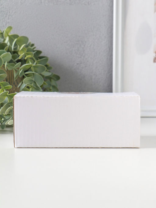 Сувенир полистоун "Маленькая принцесса с алым сердцем" 5х5,5х13 см