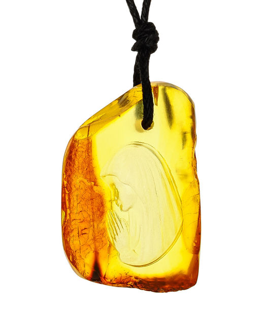 Подвеска из цельного кусочка янтаря с инталией Мадонна