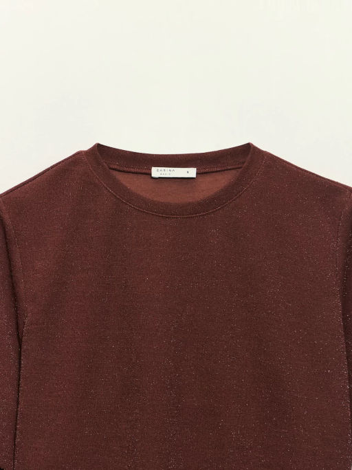 Футболка с люрексом и разрезами / Zarina