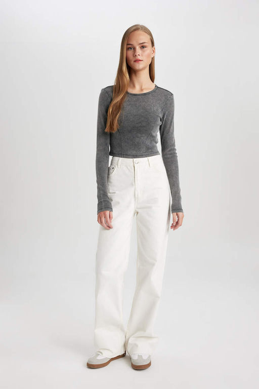 Приталенная футболка с длинными рукавами и круглым вырезом с эффектом потертостей - Defacto фото 2