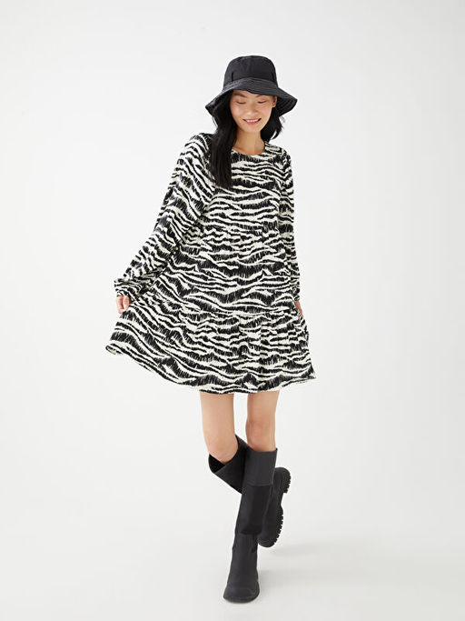 Bisiklet Yaka Desenli Uzun Kollu Elbise