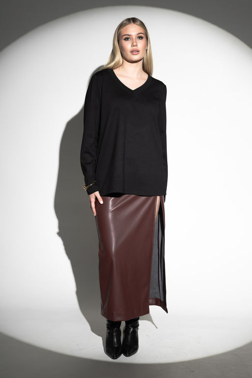 Лонгслив с V- образным вырезом