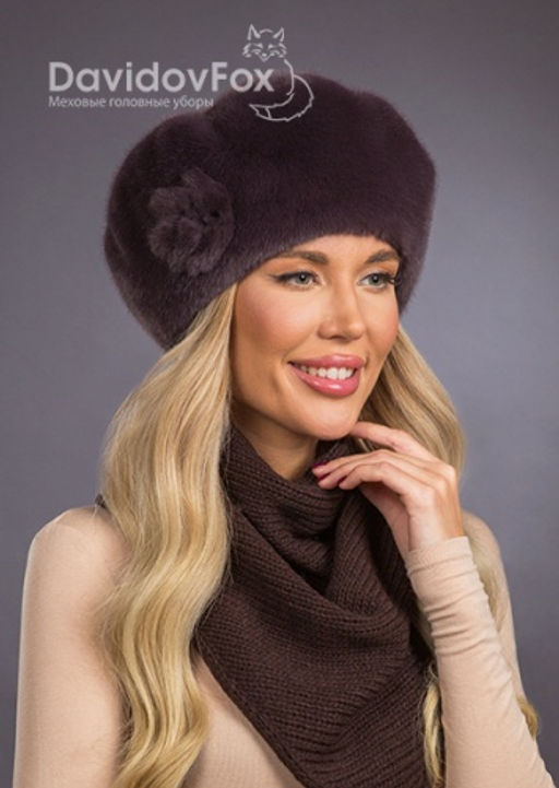 Шапка Берет экомех с украшением браун