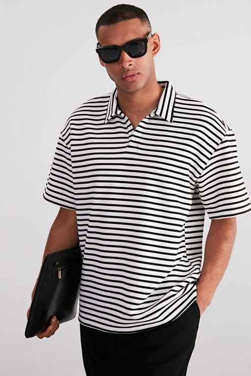 Ekru Oversize/Geni_ Kesim _izgili Dokulu Polo Yaka T-shirt TMNSS24PO00021 - Trendyolmilla фото 2