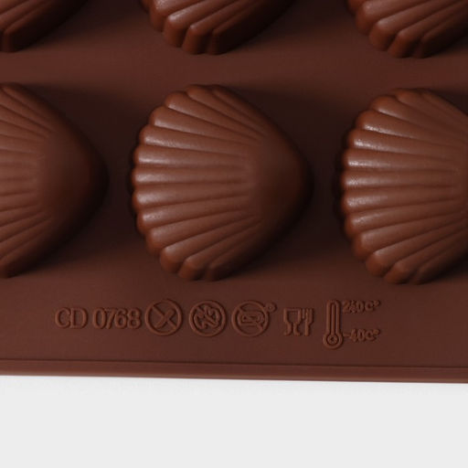 Форма для конфет и шоколада Доляна Ракушки, силикон, 20.5?10.5 см, 15 ячеек (2.7?2.4 см), коричневая  фото 6