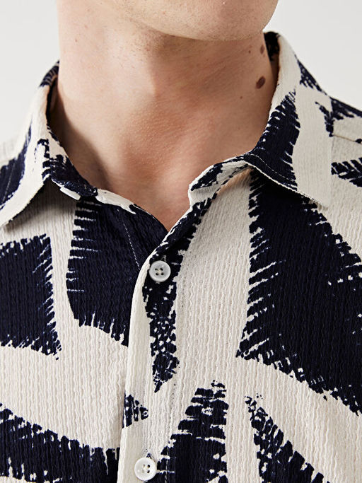 Regular Fit K?sa Kollu Desenli Erkek G?mlek