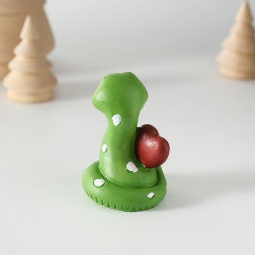 Фигурка полистоун Змейка с сердцем, 4.6?5.8 см