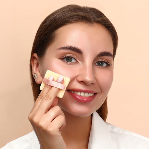 Пуховки для макияжа, набор - 4 шт, d = 5 см / 5,5 4,4 см, с держателем, цвет бежевый - Queen fair фото 6