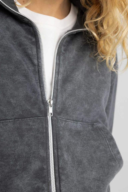 Толстовка на молнии из плотной моющейся ткани с эффектом потертости Cool - Defacto фото 7