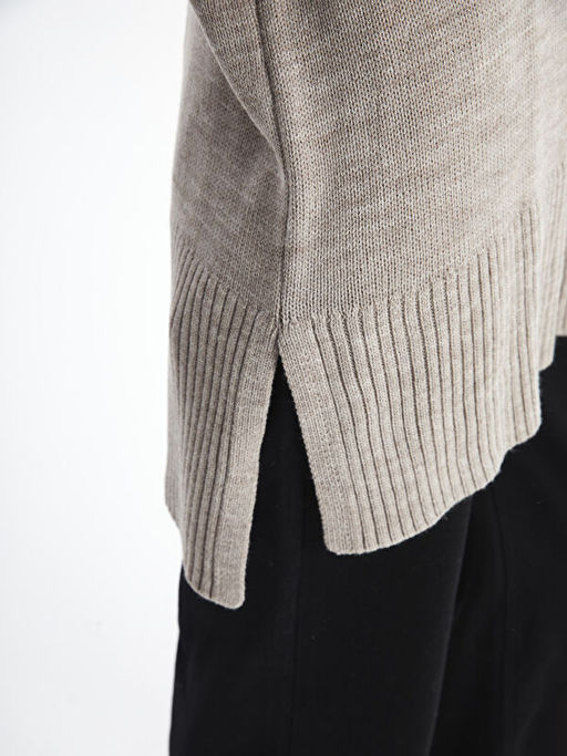 Yar?m Bal?k?? Yaka Oversize Kad?n Triko Kazak