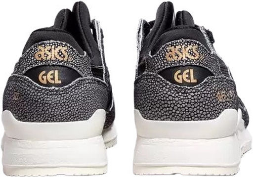 Кроссовки женские