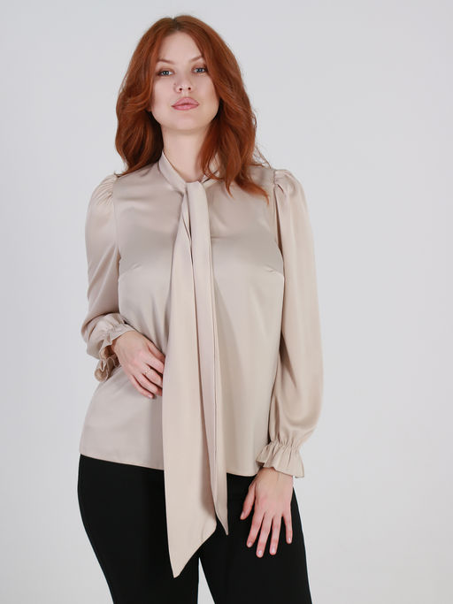 Бежевая блузка с бантом больших размеров