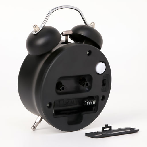 Будильник «One, two», дискретный ход, d=6.5 см, 12×8 см, от батарейки АА, чёрные