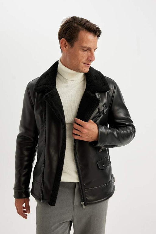 Водоотталкивающая приталенная куртка из искусственной кожи приталенного кроя на подкладке с карманами на молнии - Defacto фото 5