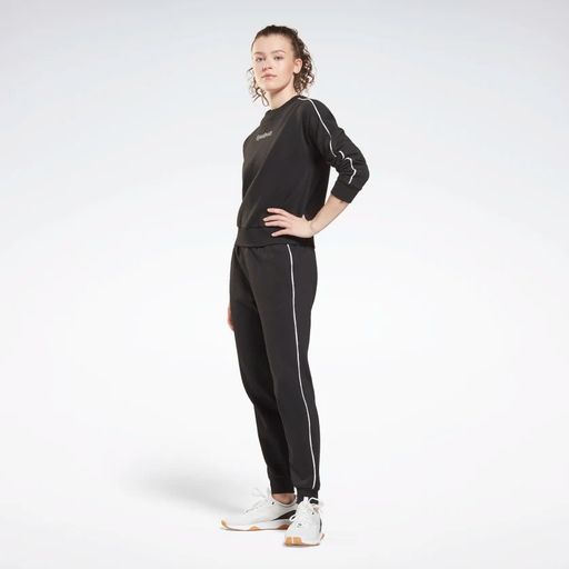 Спортивный костюм женский