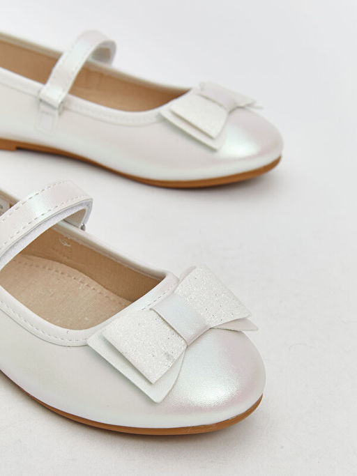 Fiyonk Detayl? K?z ?ocuk Babet