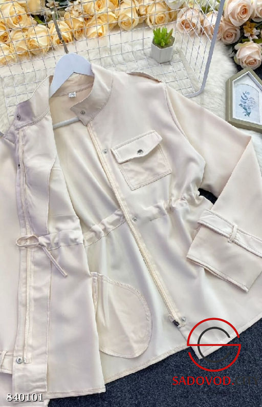 Ветровка женская весенняя