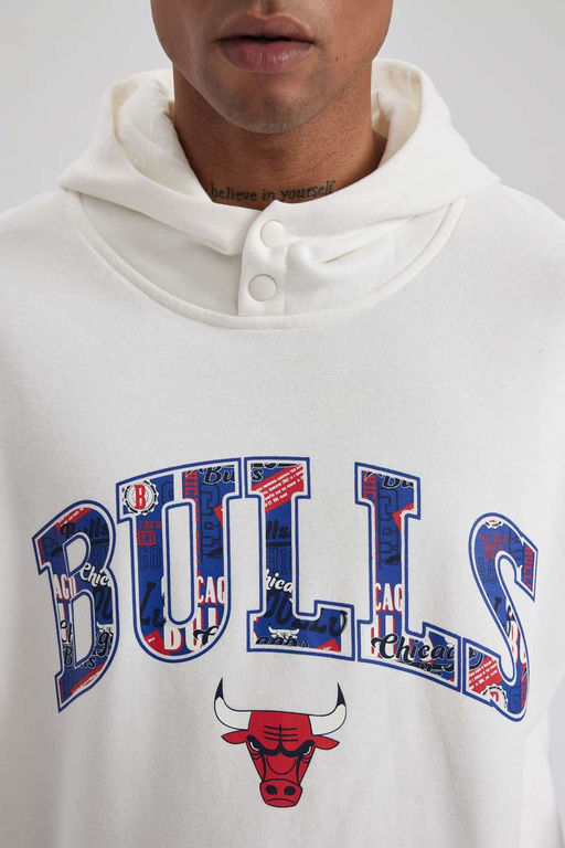 DeFactoFit Толстовка комфортного кроя с капюшоном NBA Chicago Bulls  фото 8