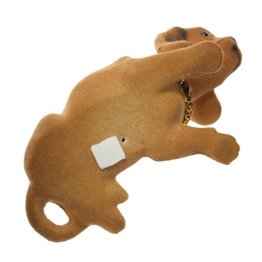 Собака на панель авто, качающая головой, большая, коричневый окрас