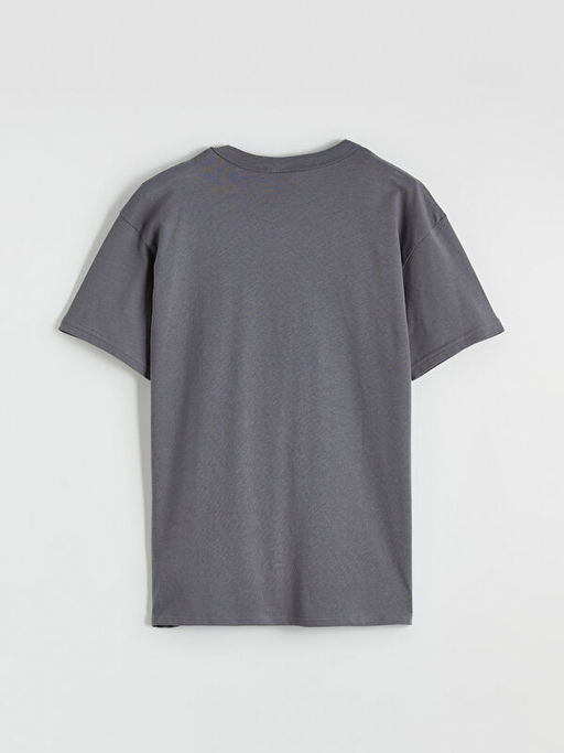 Bask?l? Erkek ?ocuk Ti??rt