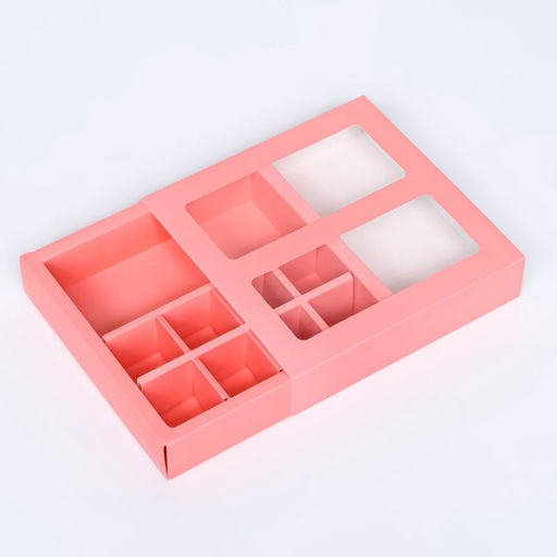 Цена за 2 шт. Коробка для 8 конфет + шоколад, с окном, розовая, 17.7×17.7×3.8 см