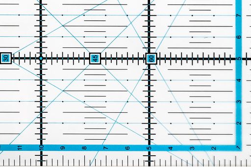Gamma QRL-07 Линейка для пэчворка 10 см х 45 см в пакете пластик