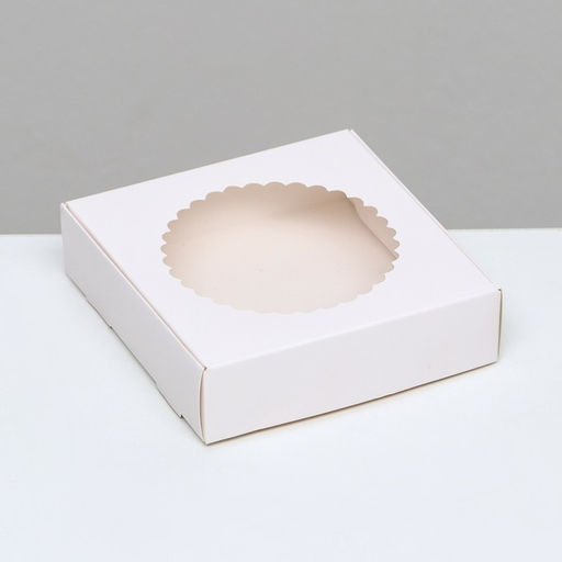 Цена за 6 шт. Коробка сборная, белая, с окном, 11.5×11.5×3 см