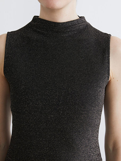 Dik Yaka Parlak G?r?n?ml? Bluz