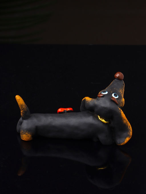 Фигурка полистоун «Такса счастливая», 4.5×9×4.3 см