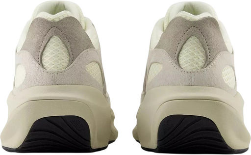 Кроссовки взрослые