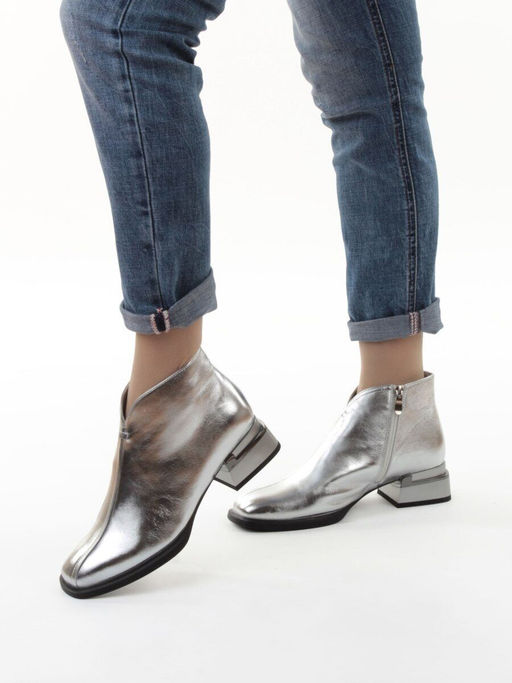 01-B50B-96C GREY/SILVER Ботинки демисезонные женские (натуральная кожа, байка)