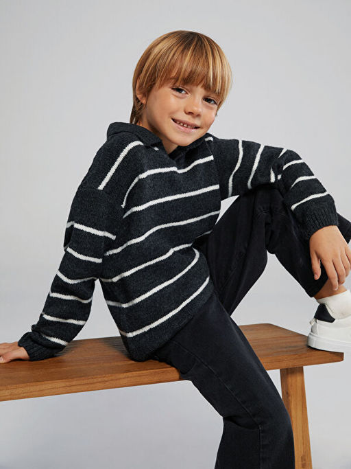 Bisiklet Yaka ?izgili Erkek Bebek Triko Kazak