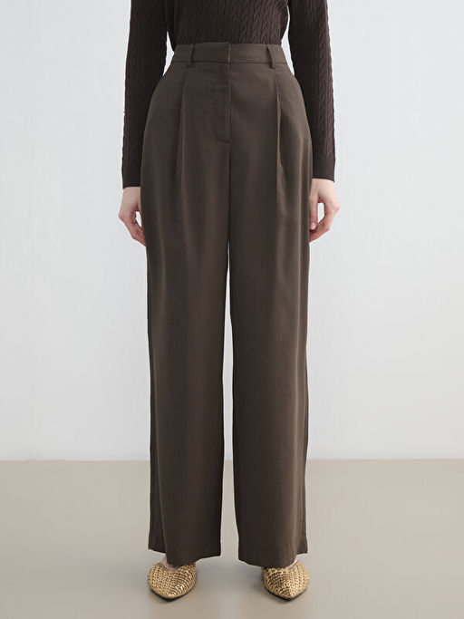 Geni? Pa?a Pileli Kad?n Kuma? Pantolon