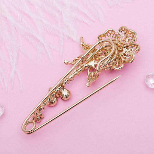 Булавка «Цветок» ажурная композиция, 8 см, белая в золоте