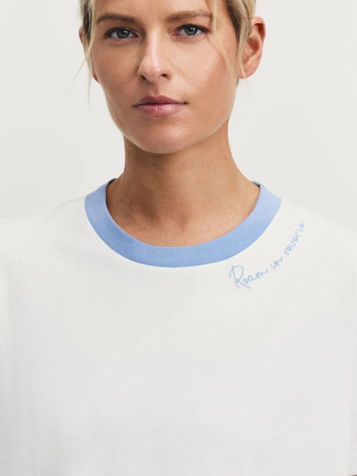 Футболка с принтом и контрастной горловиной / Zarina  фото 7