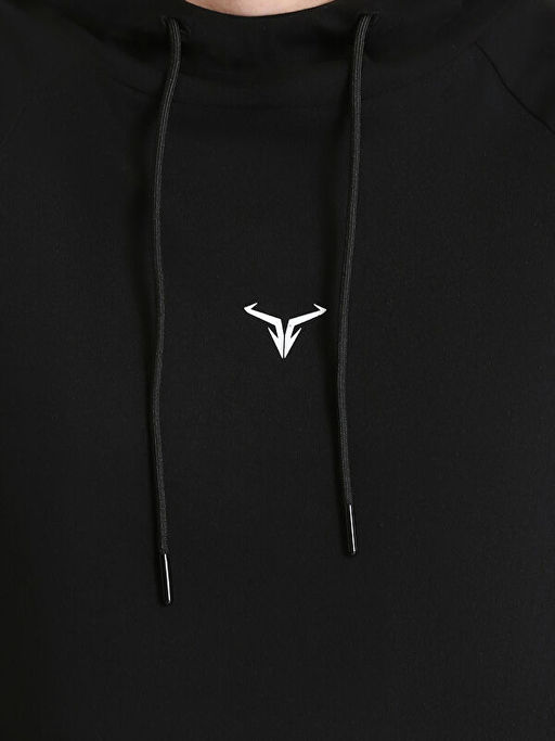 Kap??onlu Erkek Kolsuz Ti??rt