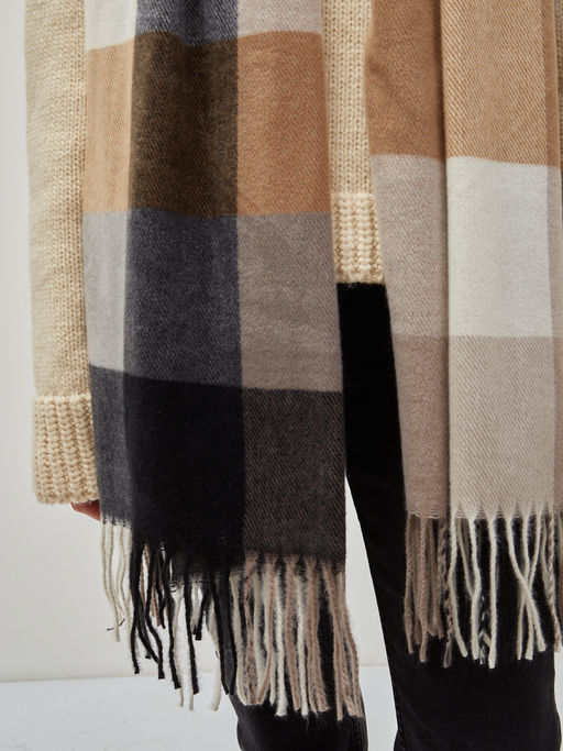 В составе шерсть ! теплый двусторонний палантин - Tantino фото 3